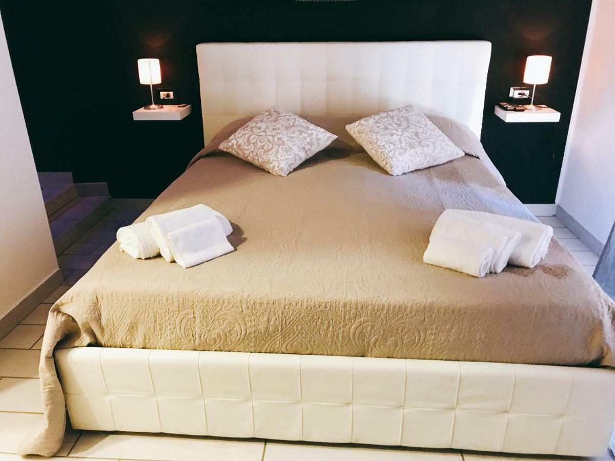 나폴리 Fc Relais B&B 외부 사진
