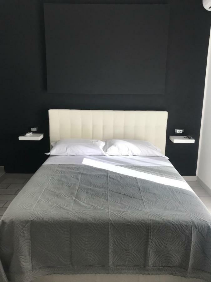 나폴리 Fc Relais B&B 외부 사진